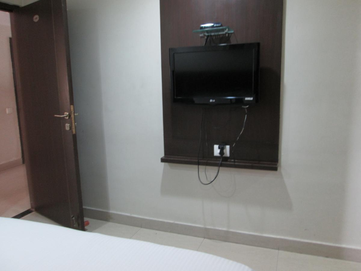 โฮเต็ล อิมพีเรียล คลาสสิค Hotel ไฮเดอราบัด ภายนอก รูปภาพ